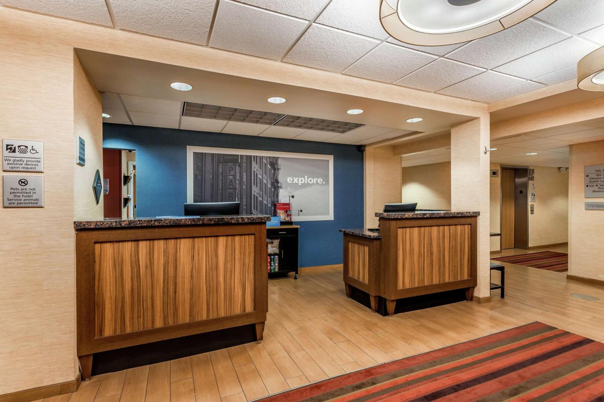 Hampton Inn Milwaukee Airport Exterior foto